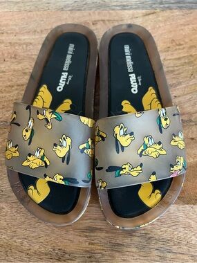 Melissa Beach Slide + Mickey And Friends III Pluto Clear Beige Sandals Size 4